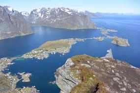 Utsikt fra toppen av Reinebringen